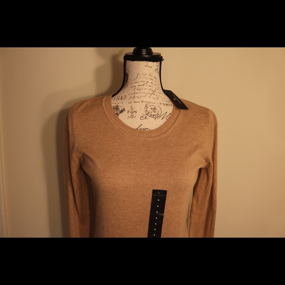 New with tags Worthington crew neck long sweater
